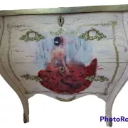 Commode galbée Louis vx 
