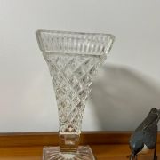 Vase en verre moulé pressé vintage 1960