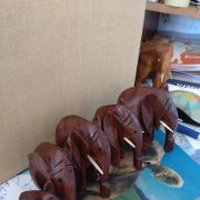 Famille Complète De 5 Éléphants Sculptés En Bois Massif -