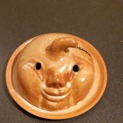 Cloche à fromage ou beurre en grès