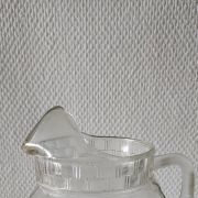 Pichet carafe verre moulé Art deco
