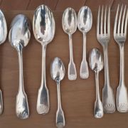 Couverts modèle Coquille en métal argenté