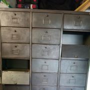 Meuble à clapets style industriel 