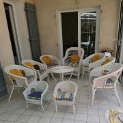 Salon complet en osier  avec table 