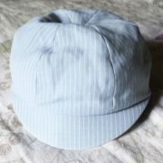 casquette bleue ciel clair enfant bébé années 70 vintage