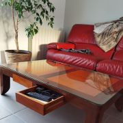 Table basse 2 tiroirs et son plateau de verre