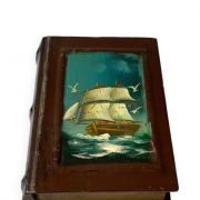 Ancienne boîte en forme de livre peinture bateau vintage 