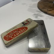 Ancienne boîte. Les bêtises de cambrai. 1950