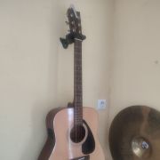 Guitare folk électro-acoustique F310