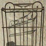 Etagère chic de style en fer forgé et 3 étagères en verre