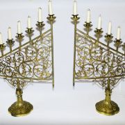 Paire de bougeoirs en bronze