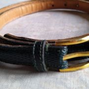 Ceinture fine reptile verte  belle boucle année 30/40