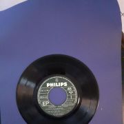 45 tours vinyle Johnny Halliday 