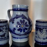 un joli lot de pichet en gres