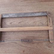 Ancienne petite scie à main