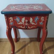 Table d'appoint polychrome