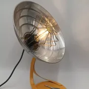 Lampe industrielle, Detournement d'objet