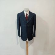 Gentil veste bleu gris a carreaux