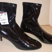 130A* ZARA sexy bottillons noirs vinyle (40)