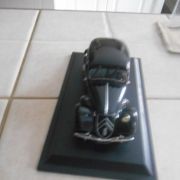 Miniature  voiture  Citroen  TRACTION 11B 1950