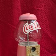 Distributeur de bonbon, chewing gum, cacahuète verre et meta