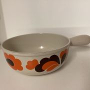 Poêlon Le Creuset orange à fleurs ,vintage 70 s