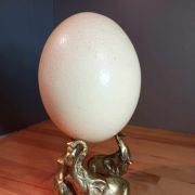 Socle bronze éléphants supportant un oeuf d'autruche