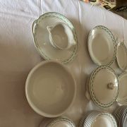 Service de table de 56 pièces  modèle Boléro 