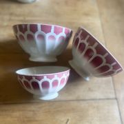 Trio de bols anciens en faïence 