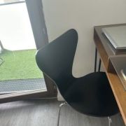 Chaise série 7 de Arne Jacobsen année 2000