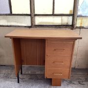Petit bureau en chêne ,vintage 1950