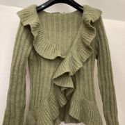 Cardigan cache-cœur à volants olive mohair