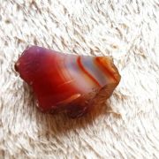 Agate rubanée Rouge - Pierre minéral naturel brut - 14 g