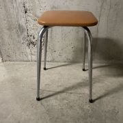 Tabouret en skaï années 70