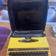 Machine à écrire Brother 660TR