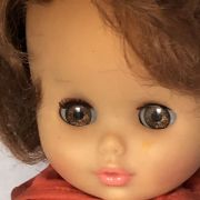 Jolie poupée Clodrey en tenue d'origine