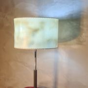 lampe gainé de cuir  1975   a   85   dans le style ADNET Jac