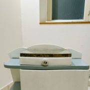 buffet de chevet restauré et repeint