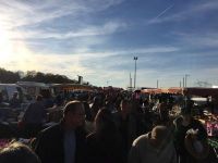Nouveau méga brocante park carrefour 800 exp et 1m offert Chartres