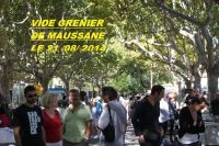 Vide grenier du maussanethon de Maussane les Alpilles