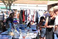Les Beaux Vide Grenier Saint Etienne Du Grès
