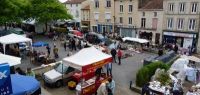 Vide grenier, marché artisanal La Chataigneraie