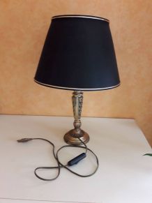 lampe au pied en laiton