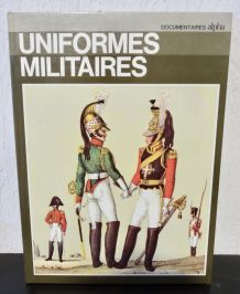 LIVRE UNIFORMES MILITAIRES