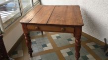 Table ancienne anglaise 