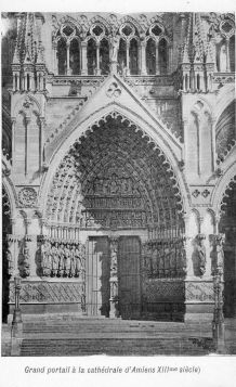 carte postale n et b portail cathédrale Amiens