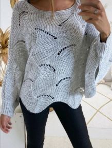 Pull poncho neuf coloris gris  taille 38/48