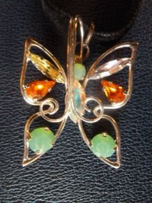 Pendentif "papillon" en métal et cristal, Daniel Swarovski