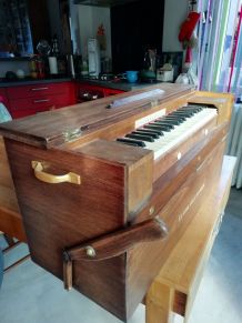 Ancien harmonium scolaire 