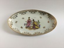 Plat en porcelaine de Limoges NANkIN